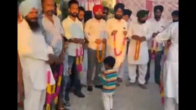 ਨਾਭਾ: ਮੇਘ ਕਾਲੋਨੀ ਵਿੱਚ ਵਿਕਾਸ ਕਾਰਜਾਂ ਨੂੰ ਲੈਕੇ ਨਾਭਾ ਦੇ ਵਿਧਾਇਕ ਦੇਵ ਮਾਨ ਕਾਲੋਨੀ ਵਾਸੀਆ ਦੇ ਵਿਚਕਾਰ ਪਹੁੰਚੇ