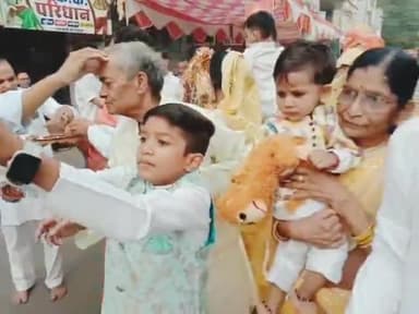 करेली: करेली नगर में पर्वाधिराज पर्युषण पर्व के समापन पर निकाली गई शोभा यात्रा