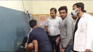 बांदा: परशुराम तालाब में घर के बाहर खेल रहे 7 वर्षीय बच्चे पर आवारा कुत्ते ने किया हमला, बच्चा हुआ गंभीर रूप से घायल