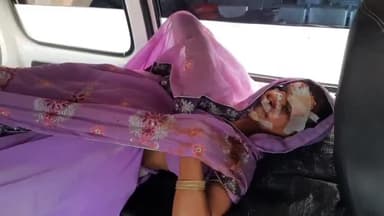 दिनारा: शिवसागर थाना अंतर्गत NH-2 पर नियंत्रित बाइक पर से गिरकर घायल हुई एक महिला।