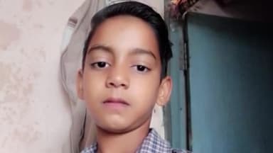 भरथना: खितौरा में सेंगर नदी में नहाने के दौरान 13 वर्षीय किशोर की डूबने से मौत, पुलिस ने शव बरामद कर पोस्टमार्टम के लिए भेजा