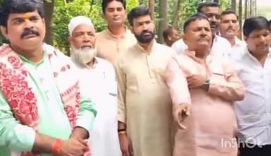 गोंडा: जिला पंचायत सदस्यों ने ग्राम पंचायत सचिव पर लगाए गंभीर आरोप,DM से मुलाकात कर सौंपा ज्ञापन