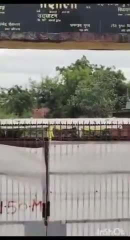 उन्नाव: उन्नाव गदनखेड़ा बाईपास स्थित कान्हा गौशाला में अव्यवस्थाओं को लेकर गौ रक्षक अखिलेश अवस्थी बैठे धरने पर