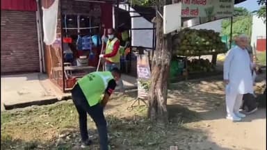 देहरादून। स्वच्छता अभियान के तहत चलाया सफाई अभियान।
