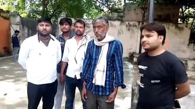 इटावा: बकेवर इलाके में ससुराल के सामने पेट्रोल डालकर कार समेत स्वयं को आग लगाने वाले युवक की इलाज के दौरान हुई मौत