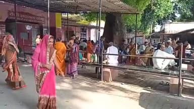 सीतापुर: सीतापुर में अचानक दो बार लोगों को लगे भूकंप के झटके अपरा तफरी का हुआ माहौल