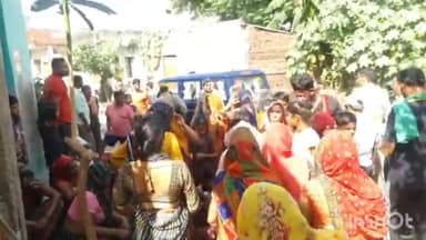 एत्मादपुर: ट्रांसयमुना के नगला रामबल में पत्थरबाजी के विरोध में दो पक्षों में हुई फायरिंग, दो लोग हुए घायल