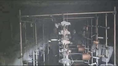 भदोही: मर्यादपट्टी स्थित सूत कारखाने में लगी आग, फायर ब्रिगेड की गाड़ियों ने आग पर पाया काबू