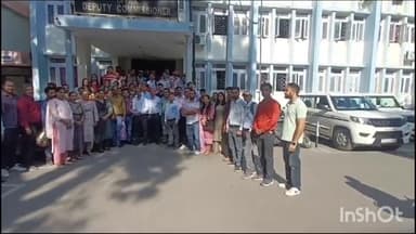 मंडी: राजस्व कार्य निपटाने की समय सीमा से पटवारी एवं कानूनगो महासंघ नाराज, उपायुक्त मंडी के माध्यम से सीएम को भेजा ज्ञापन