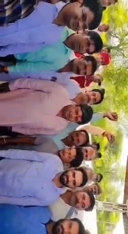 traino ka thrav hone pr jhalawar road station per sansad Shri Dushyant Singh ji ka Bhavya swagat Kiya Gaya .