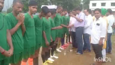 मांडू: आजाद स्पोर्टिंग क्लब ल इयो के द्वारा 39 वी जिउतिया फुटबॉल प्रतियोगिता लुगू बाबा स्टेडियम में हुआ शुभारंभ