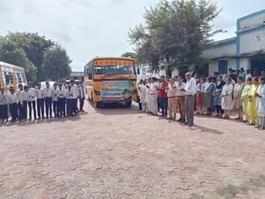 सिंगरौली: सीएम राईज शासकीय उच्चतर माध्यमिक विद्यालय हिर्रवाह में बस सेवा का हुआ सुभारंभ