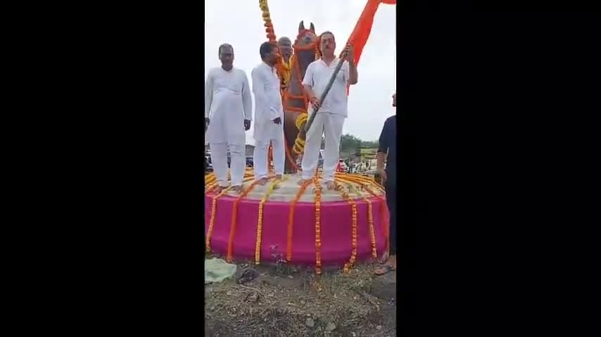 डेहरी में #वीर_कूंवर_सिह चौक से निकली विशाल #क्षत्रिय_समाज के #क्षत्रिय_स्वाभिमान_रैली हजारों संख्या में लोग शामिल हुए।