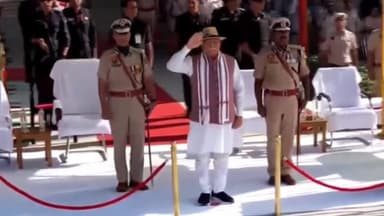 करनाल: मधुबन स्टेडियम में मुख्यमंत्री मनोहर लाल खट्टर ने दीक्षांत समारोह में परेड की ली सलामी, किया निरीक्षण