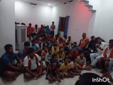 बिक्रमगंज: प्रखंड क्षेत्र के घुसियां कला में बुधवार को प्रशिक्षण कार्यक्रम आयोजित कर सेक्टर कार्यकर्ताओं को दिया गया प्रशिक्षण