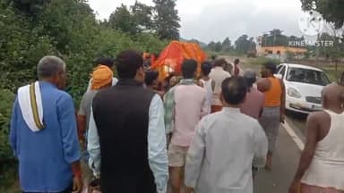 बिश्रामपुर: छिपादोहर में हार्ट अटैक से बुजुर्ग की मौत, पूर्व सांसद सहित कई दिग्गज नेता अंतिम यात्रा में शामिल