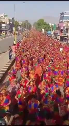 राजगढ़: अलवर में होने वाली पंडित धीरेंद्र शास्त्री की हनुमंत कथा को लेकर निकाली गई कलश यात्रा, राजगढ़ की महिलायें हुईं शामिल