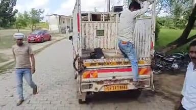 सीतापुर: काशुपुर में संदिग्ध अवस्था में पेड़ पर फांसी के फंदे पर लटका मिला 21 वर्षीय युवक का शव परिवार में मातम