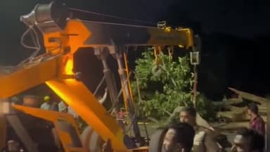 सागर नगर: मकरोनिया सिविल लाइन मार्ग स्थित कठवा पुल के पास कारों पर पेड़ गिरने के मामले में PWD के सब इंजीनियर को किया गया निलंबित