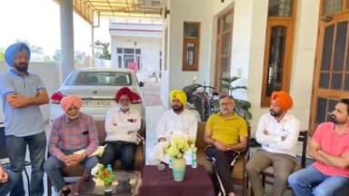 ਨਾਭਾ: ਭਾਈ ਵੀਰ ਸਿੰਘ ਕਲੋਨੀ ਦੇ ਵਸਨੀਕਾ ਵੱਲੋਂ ਆ ਰਹੀਆਂ ਸਮੱਸਿਆਵਾਂ ਨੂੰ ਲੈ ਕੇ ਜ਼ਿਲਾ ਯੋਜਨਾ ਬੋਰਡ ਪਟਿਆਲਾ ਦੇ  ਚੈਅਰਮੈਨ ਨੂੰ ਮੰਗ ਪੱਤਰ ਦਿੱਤਾ