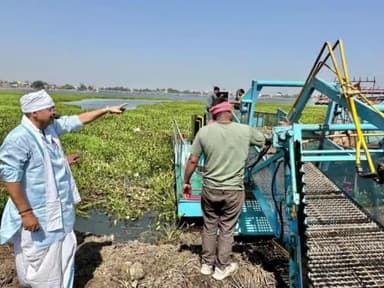 सागर नगर: लाखा बंजारा झील पहुंचकर विधायक शैलेन्द्र जैन ने जलकुंभी निकालने के कार्य का किया निरीक्षण, गति लाने के दिए निर्देश