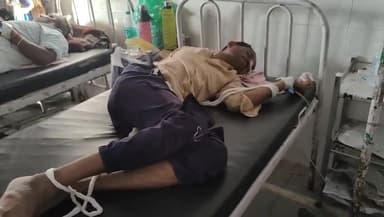 झालरापाटन: सदर थाना क्षेत्र के उमेदपुरा गांव में युवक ने जहरीले पदार्थ का सेवन कर आत्महत्या की कोशिश की, अस्पताल में जारी है उपचार