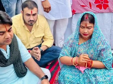 धौलपुर: पचगांव मेंविधायक शोभारानी कुशवाहा ने किया सड़क का शिलान्यास

जगदीश तिराहे से भागीरथपुरा मोड हाईवे तक बनेगी सड़क