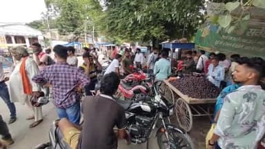 गोपालगंज: पोस्ट ऑफिस चौक के पास ट्रैफिक पुलिस ने चलाया वाहन जांच अभियान, 78 हजार रुपए का वसूला गया जुर्माना