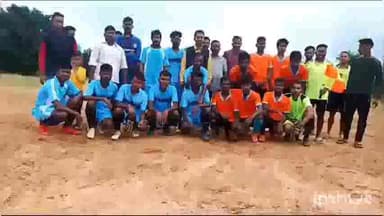 मांडू: मांडू प्रखंड के गरगली गांव में विजय क्लब इंदिरा के द्वारा तीन दिवसीय फुटबाल टूर्नामेंट का हुआ आयोजन