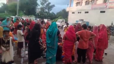 मड़ियाहू: रामजानकी मंदिर सहित विभिन्न स्थानों पर महिलाओं ने रखा जीवित्पुत्रिका का निर्जला व्रत, की पूजा-अर्चना