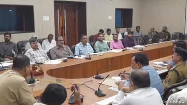 सुल्तानपुर: प्रेरणा सभागार में डीएम की अध्यक्षता में शासन की प्राथमिकता वाले महत्वपूर्ण बिन्दुओं पर प्रगति समीक्षा बैठक हुई आयोजित