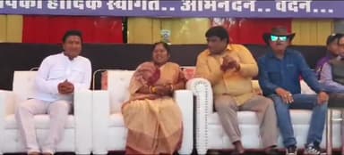 गिर्वा: केंद्रीय राज्य मंत्री ने लियों का गुड़ा परिसर में 501 दिव्यांग बच्चों के लिए नि:शुल्क ऑपरेशन शिविर का किया उद्घाटन