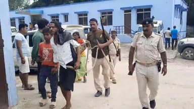 नासरीगंज: उत्पाद विभाग के पुलिस कस्टडी से फरार एक कैदी को उत्पाद विभाग के पुलिस ने खजुरा गांव से कैदी को किया गिरफ्तार