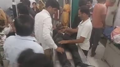 सीतापुर: एलिया में अनियंत्रित होकर पुलिया से टकराई तेज रफ्तार कार दो लोग गंभीर रूप से हुए घायल