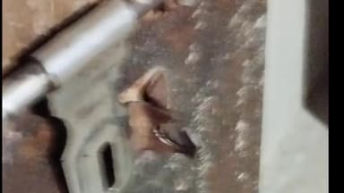 इकौना: परसौरा में दरवाजे का कुंडा काटकर चोरों ने लाखों की चोरी