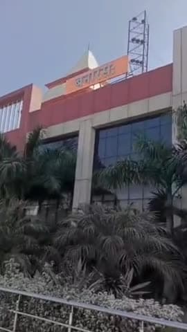 #हम_ज़िंदगी_से_भागने_के_लिए_सफ़र_नहीं_करते !!
#बल्कि_इसलिए_करते_हैं_ताकि_ज़िंदगी_हमसे_न भागे !!
#Brijesh_prajapati