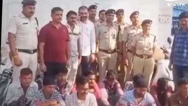 अम्बाला: रेलवे स्टेशन पर यार्ड में खड़ी मालगाड़ी से मक्के की बोरिया चोरी करते हुए 12 आरोपी आरपीएफ ने किए गिरफ्तार