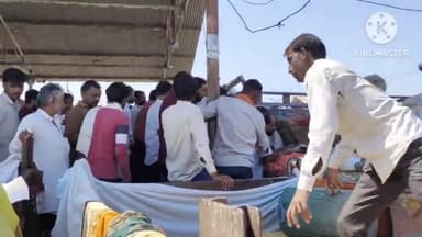 सुसनेर: कृषि उपज मंडी सुसनेर में ₹4400 प्रति क्विंटल के भाव से बीकि सोयाबीन की फसल, 3 हजार बोरी उपज की रही आवक