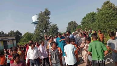 डोंगरगांव: पांगरीखुर्द में नवाज खान ने नवीन पंचायत भवन निर्माण कार्य एवं आंगनबाड़ी भवन निर्माण कार्य का किया भूमिपूजन