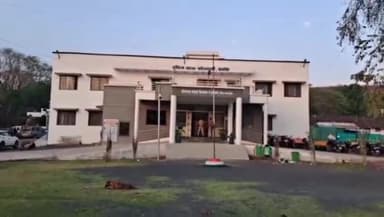 दमोह: कोतवाली पुलिस ने खजरी मुहल्ला में देशी रिवाल्वर के साथ देहशतागर्दी करने वाले ₹2000 के इनामी आरोपी को किया गिरफ्तार