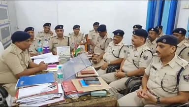 जहानाबाद: अनुमंडल पुलिस पदाधिकारी राजीव ने अपने कार्यालय में सभी थाना अध्यक्ष सहित पुलिस पदाधिकारियों के साथ की क्राइम मीटिंग