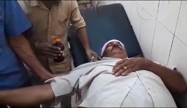 रायबरेली: सारस चौराहे के पास लखनऊ प्रयागराज हाईवे पर तेज रफ्तार  ट्रक ने रिटायर्ड दरोगा को मारी जोरदार टक्कर जिला अस्पताल भर्ती