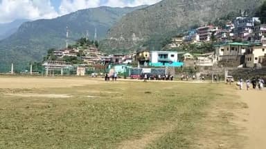 थराली: अटल उत्कृष्ट राजकीय इंटर कॉलेज तलवाडी में ब्लॉक स्तरीय शीतकालीन खेलकूद प्रतियोगिता का ब्लॉक प्रमुख ने किया शुभारंभ