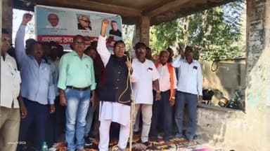 हज़ारीबाग: झारखंड राज्य दफादार चौकीदार पंचायत शाखा जिला कमेटी द्वारा पुराना समाहरणालय धरना स्थल पर एक दिवसीय धरना प्रदर्शन