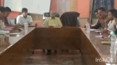 भीकनगांव: विधानसभा चुनाव की आदर्श आचार संहिता लागू भीकनगांव नगर में अधिकारियों ने निरीक्षण कर राजनीतिक बैनर पोस्टर को हटाया 0