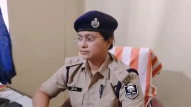 गोपालगंज: पशु तस्करी को रोकने के लिए कुचायकोट थाने की पुलिस लगातार कर रही है कार्यवाही,थानाध्यक्ष सह प्रशिक्षु डीएसपी साक्षी राय