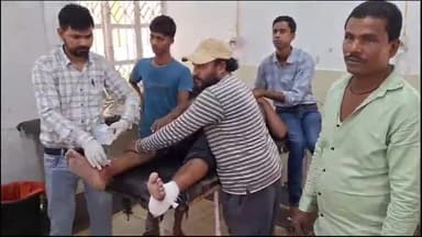 पूर्णिया पूर्व: लाइन बाजार कब्रिस्तान स्थित ई रिक्शा  अनियंत्रित होकर पलटा चालक समेत एक सवारी घायल जीएमसीएच में चल रहा है ईलाज