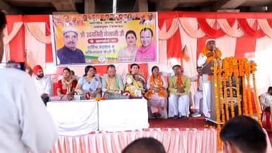 धनौरा: गजरौला के मोहल्ला टीचर्स कॉलोनी में पहुंचे भाजपा के जिला अध्यक्ष, ब्लॉक प्रमुख ने किया जोरदार स्वागत