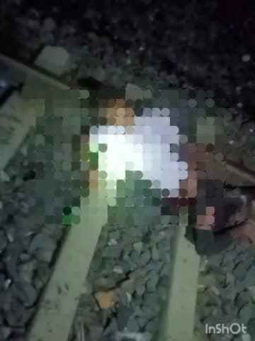 कृत्यानंद नगर: पटरी पर ट्रेन की चपेट में आने से बसहा गांव निवासी युवक की हुई मौत, परिजनों ने किया अंतिम संस्कार