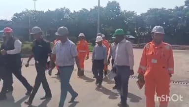 गोंडा: NDRF के टीम कमांडर ने गोंडा के भारत, हिंदुस्तान और इंडियन पेट्रोलियम एवं LPG प्लांट का किया निरीक्षण